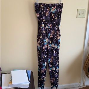 Strapless romper with pockets